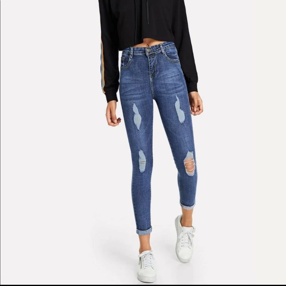 Rolled Up Ripped Skinny Jeans